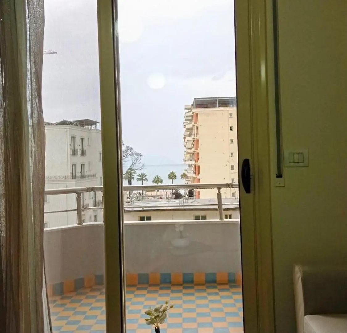 Lungomare Apartament Wlora